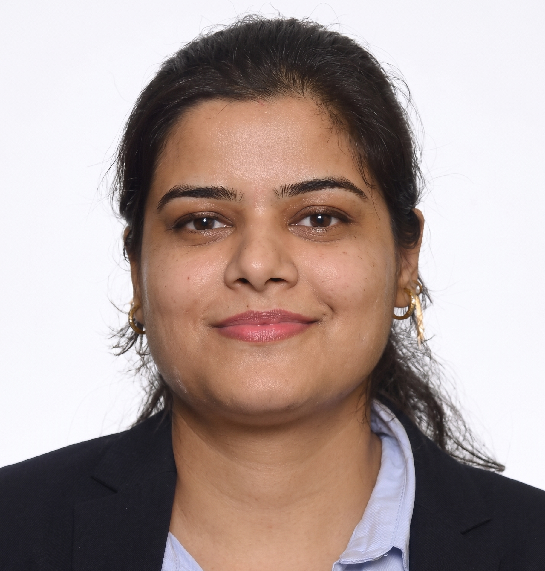 DR. AKSHITA SHARMA